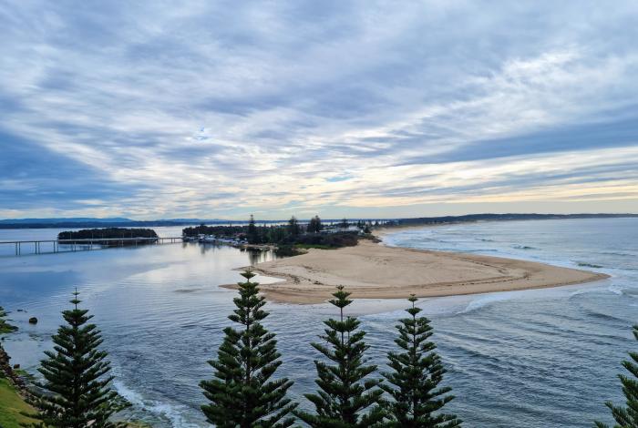 Photo of the entrance to Tuggerah Lakes.